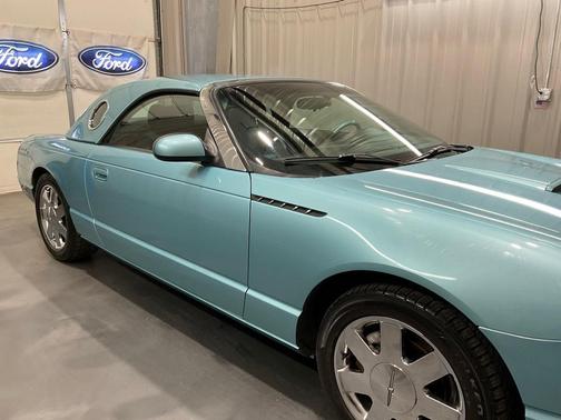 2002 Ford Thunderbird