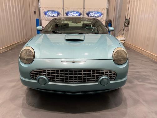 2002 Ford Thunderbird
