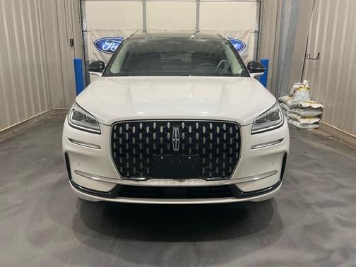 White Metallic 2023 Lincoln Corsair Grand Touring