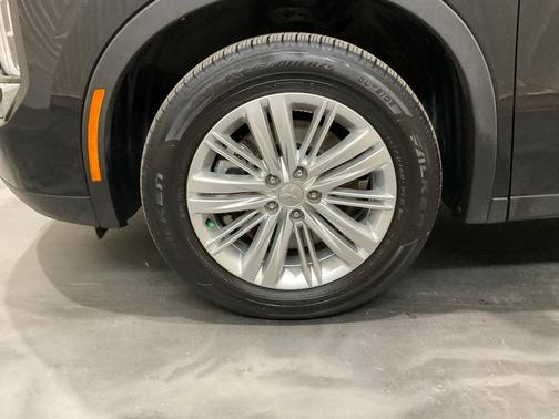 2024 Mitsubishi Outlander ES