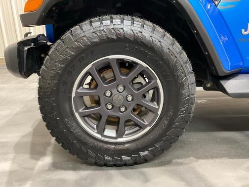 2022 Jeep Gladiator Overland