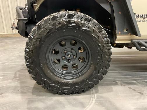 2020 Jeep Gladiator Sport