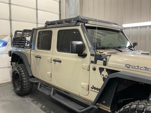 2020 Jeep Gladiator Sport