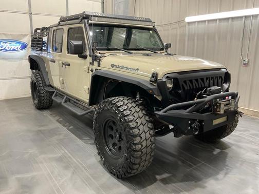 2020 Jeep Gladiator Sport