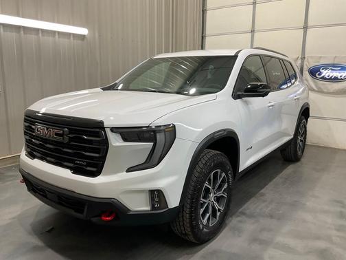 2025 GMC Acadia AT4