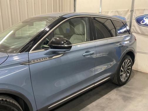 2025 Lincoln Corsair Reserve