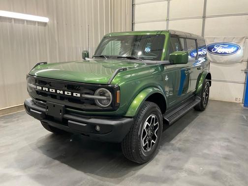 2025 Ford Bronco Outer Banks