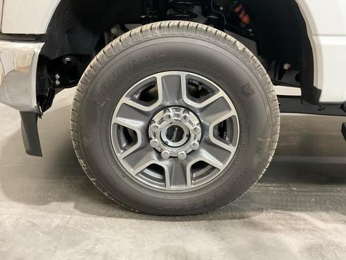 2026 Ford F-350 Lariat Super Duty