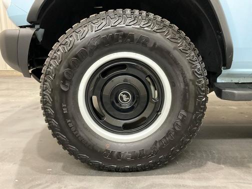 2023 Ford Bronco Heritage Limited Edition