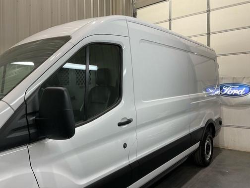 2024 Ford Transit-250 148 WB Medium Roof Cargo
