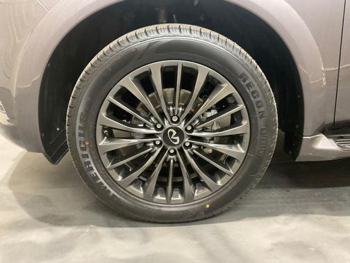 Anthracite Gray 2024 INFINITI QX80 SENSORY