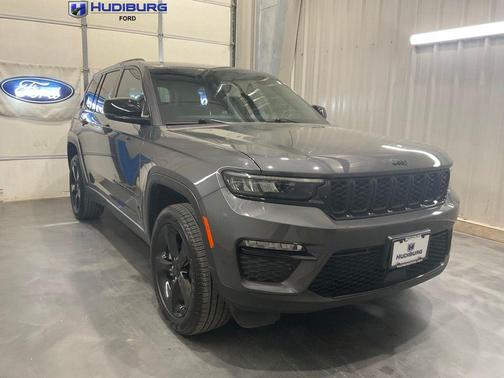 Metallic 2025 Jeep Grand Cherokee Limited