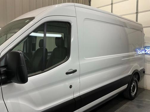 2021 Ford Transit-250 Base