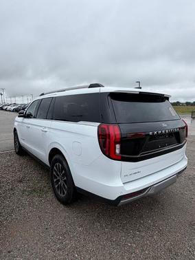 Oxford White 2025 Ford Expedition Max Platinum
