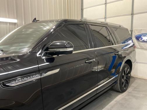 2024 Lincoln Navigator L Reserve