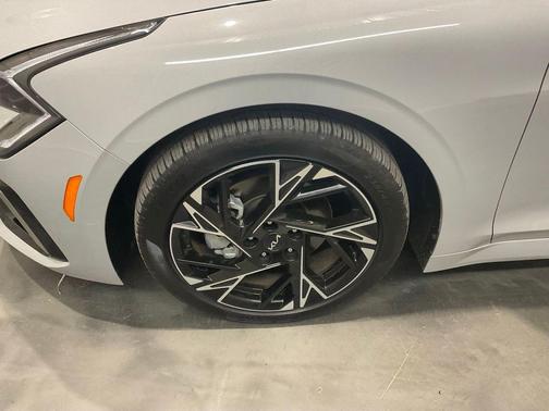Wolf Gray 2025 Kia K5 GT-Line