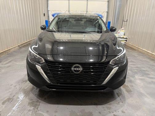 Black 2025 Nissan Sentra SV