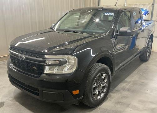 Shadow Black 2024 Ford Maverick XLT