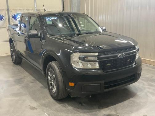 Shadow Black 2024 Ford Maverick XLT