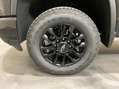 2025 Chevrolet Silverado 2500 Custom