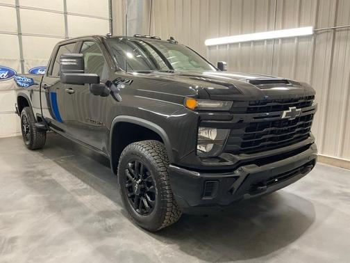 2025 Chevrolet Silverado 2500 Custom