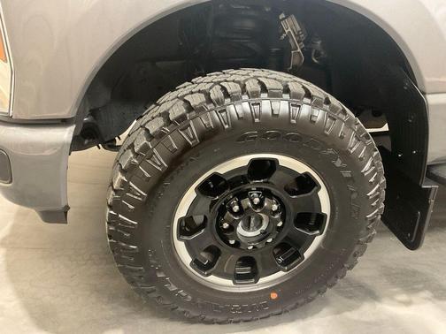 Gray Metallic 2025 Ford F-350 XLT