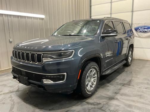 2024 Jeep Wagoneer Base