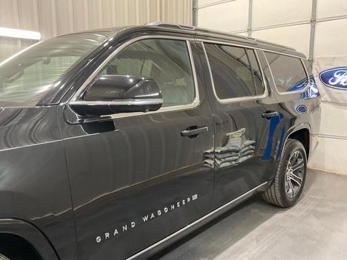 2024 Jeep Grand Wagoneer L Base