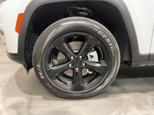 2024 Jeep Grand Cherokee L Laredo