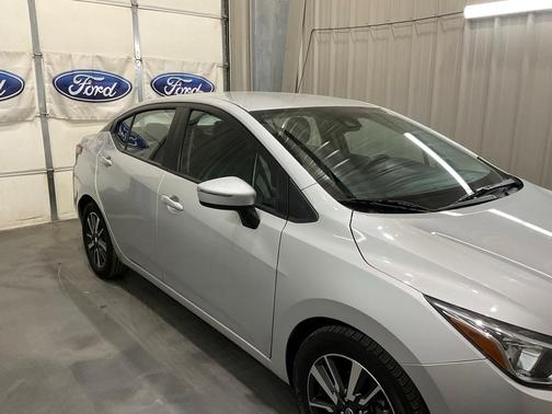 2021 Nissan Versa 1.6 SV