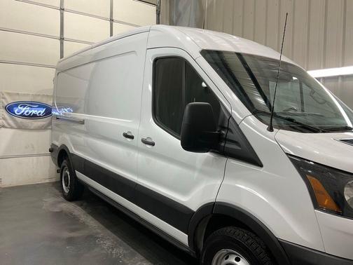 2024 Ford Transit-250 148 WB Medium Roof Cargo