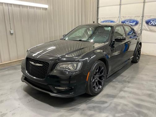 2019 Chrysler 300 S