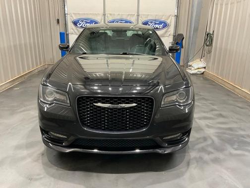 2019 Chrysler 300 S