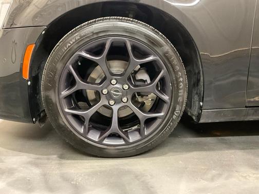 2019 Chrysler 300 S