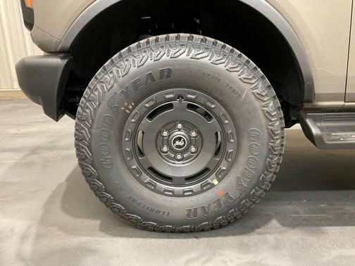 2025 Ford Bronco Outer Banks