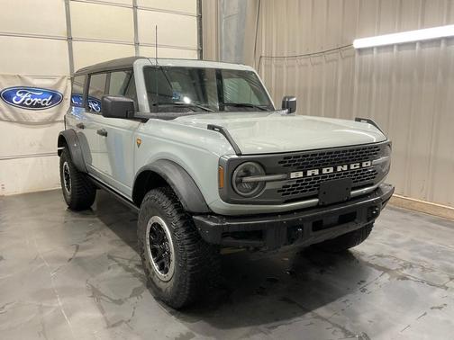 2022 Ford Bronco Badlands