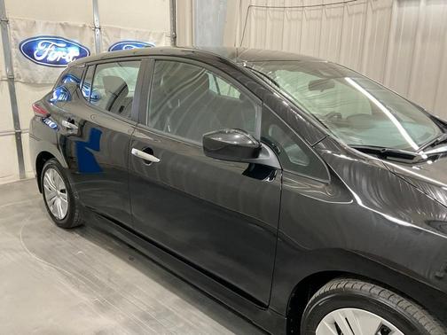 2024 Nissan Leaf S