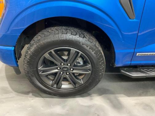 Blue Metallic 2021 Ford F-150 XLT