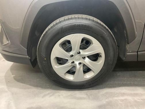 Magnetic Gray Metallic 2021 Toyota RAV4 LE