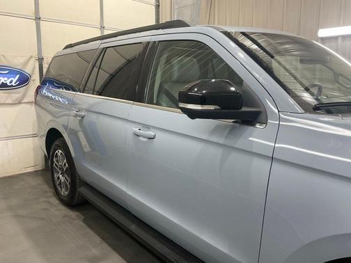 Gray Metallic 2025 Ford Expedition Max Active