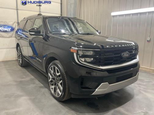 Black Metallic 2025 Ford Expedition Platinum