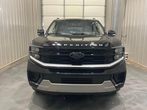Black Metallic 2025 Ford Expedition Platinum