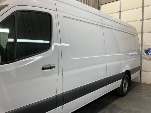 2024 Mercedes-Benz Sprinter 2500 170 WB High Roof Extended Cargo