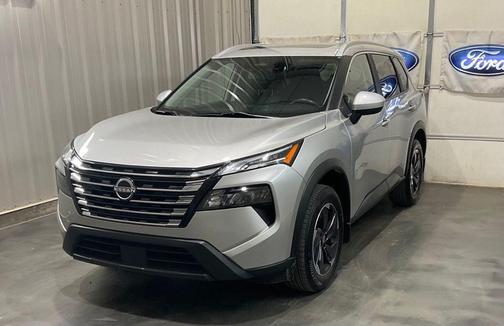 Brilliant Silver Metallic 2024 Nissan Rogue SV