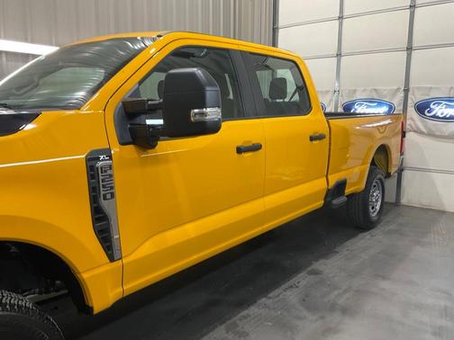 2025 Ford F-250 XL