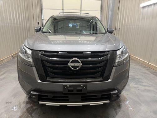 Gun Metallic 2023 Nissan Pathfinder SL