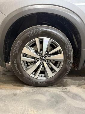 Gun Metallic 2023 Nissan Pathfinder SL
