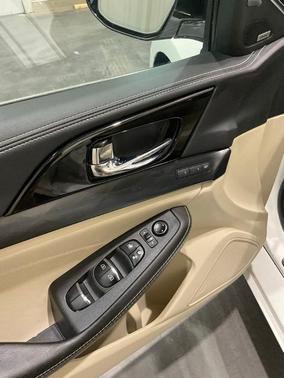 2023 Nissan Maxima Platinum