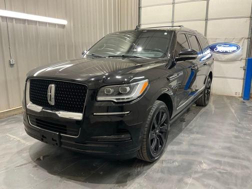 2022 Lincoln Navigator L Reserve