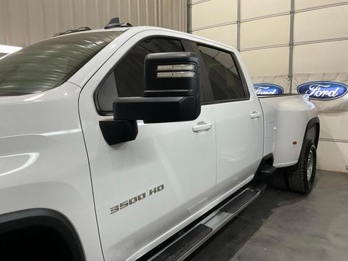 2024 Chevrolet Silverado 3500 LT